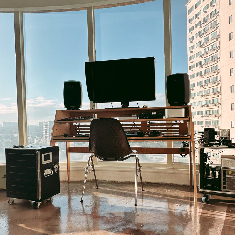 Episode 018 - JC's Filmmaker / Photographer Desk in Makati City, Philippines - Hexcal