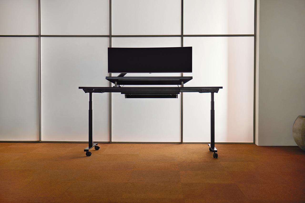 Hexcal Elevate Standing desk set