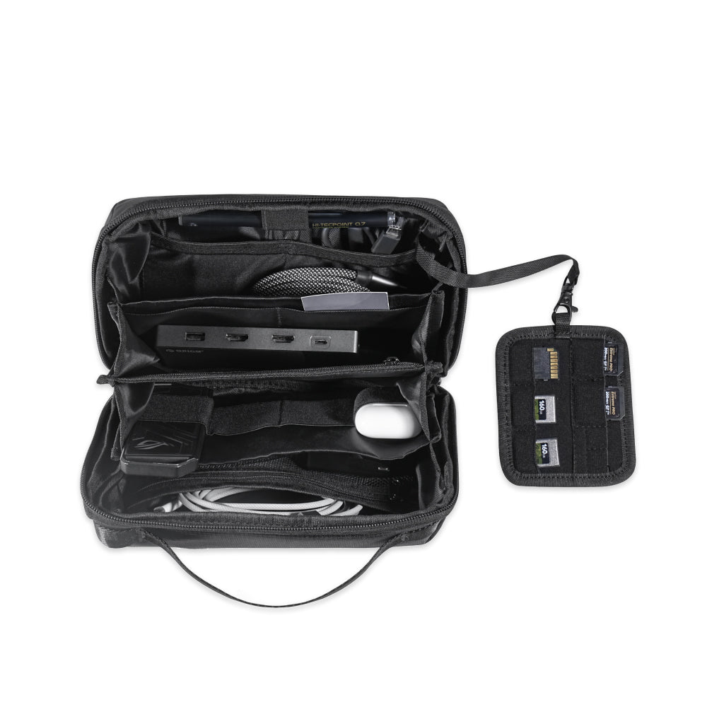 The built-In SD Card Holder can keep your SD cards safe and within reach at all times.