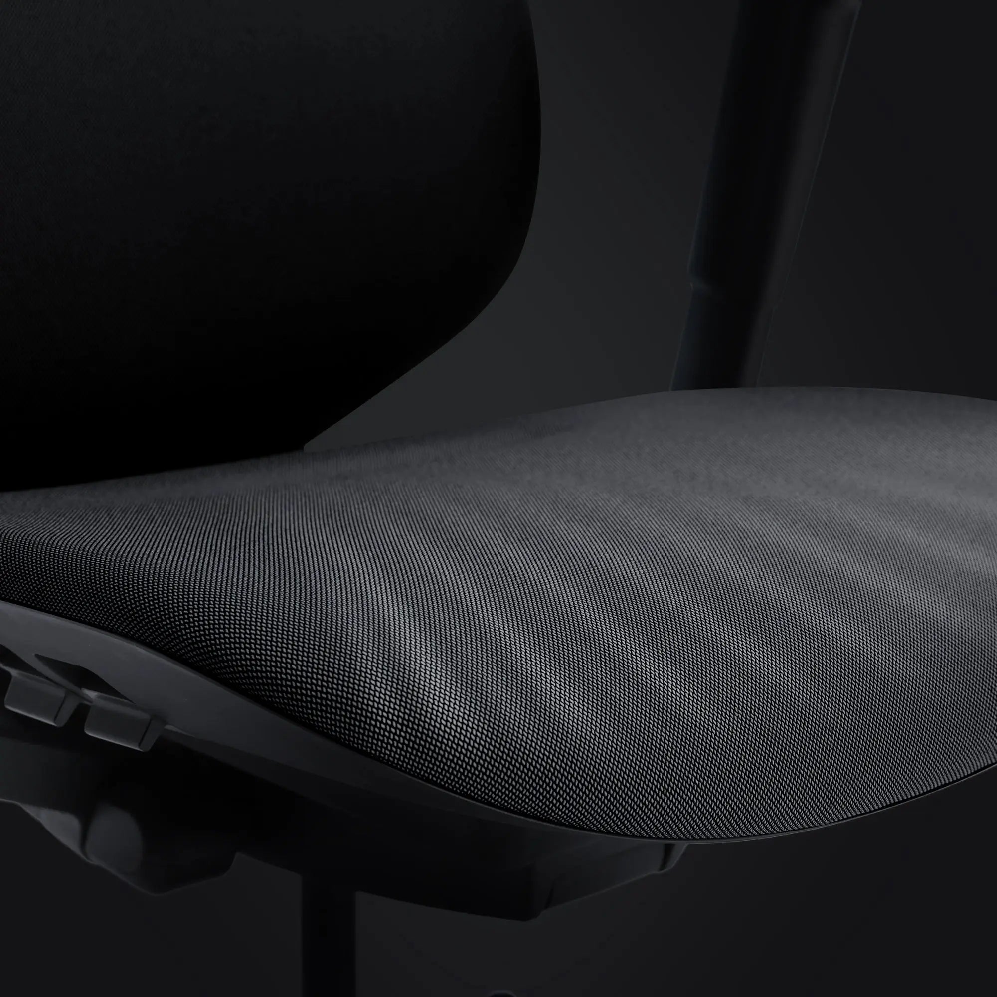 Hexcal ergonomic chair provides best seating posture with precise comfort.