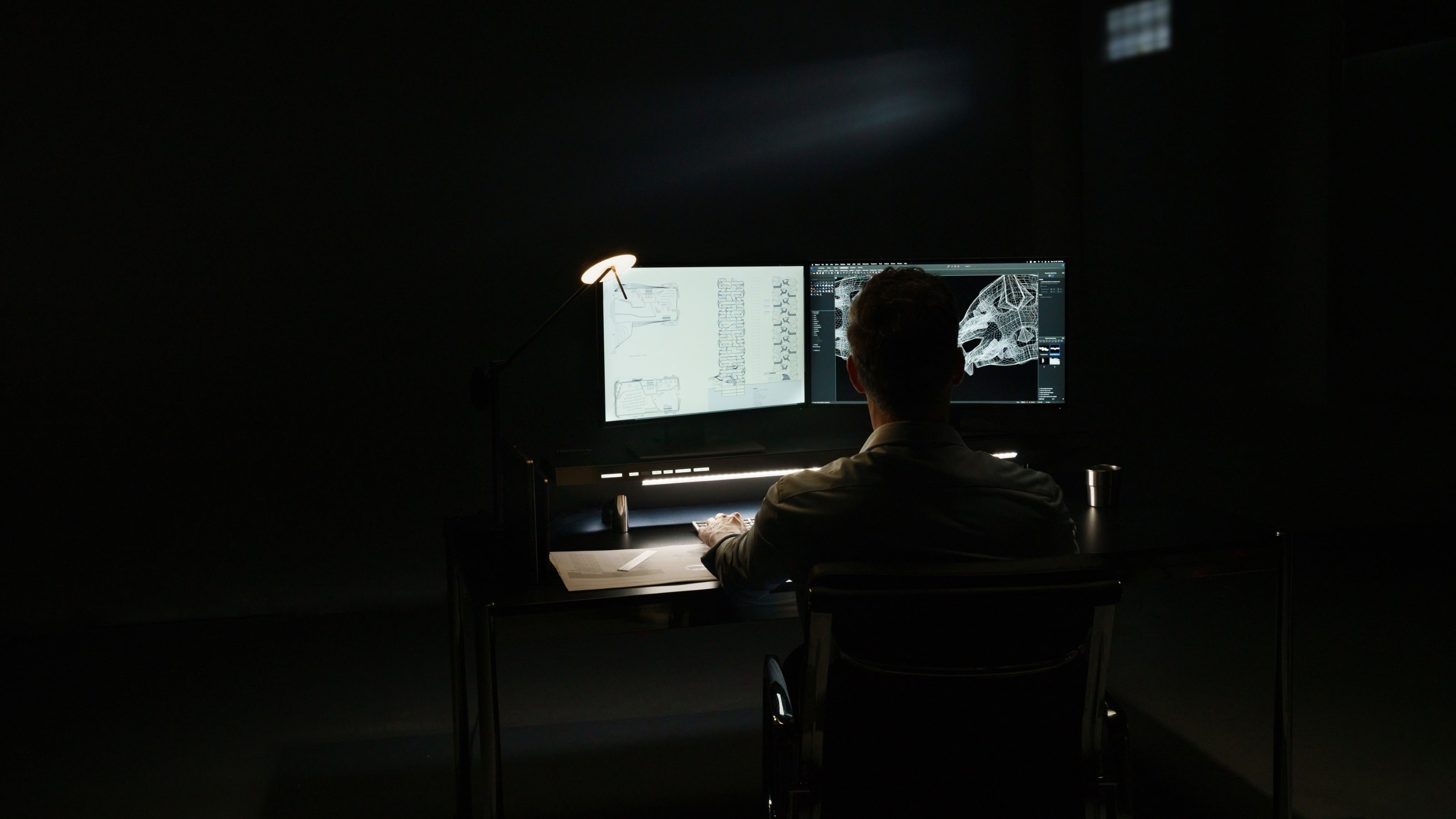 Hexcal Studio's shadowless task light.