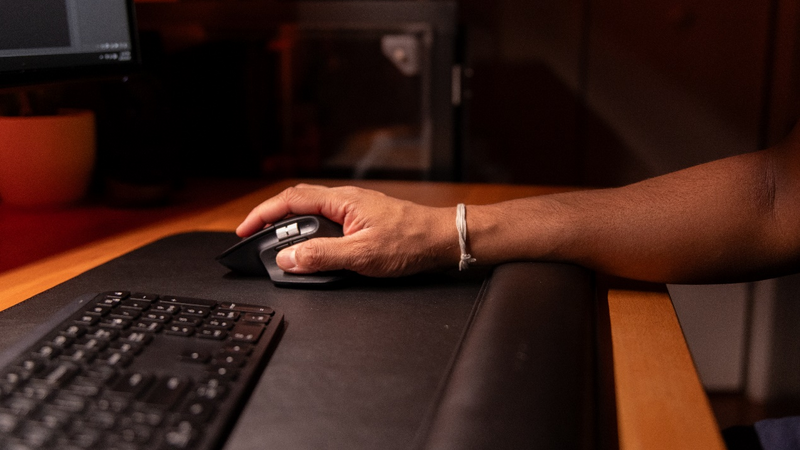 Choosing the Right Desk Pad or Desk Mat - Hexcal