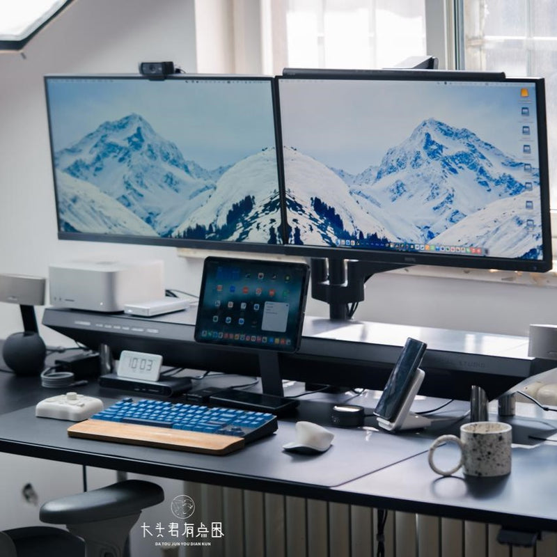 Episode 022 - Efficiency Redefined: Teng Xu's Minimalist Desk Setup for Creatives - Hexcal