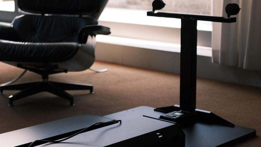 How to Assemble Your Hexcal Standing Desk (Assembly guide)