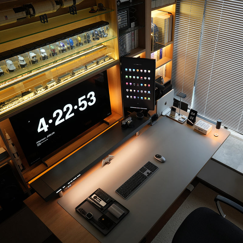 Episode 046 - Inside the Modern Workspace of a Creative Director: JoeLun's Sleek Desk Setup - Hexcal