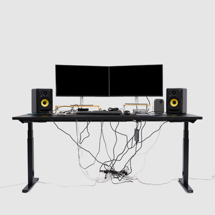 Studio online monitor desk