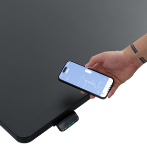 The users can control the standing desk on their smart phones.
