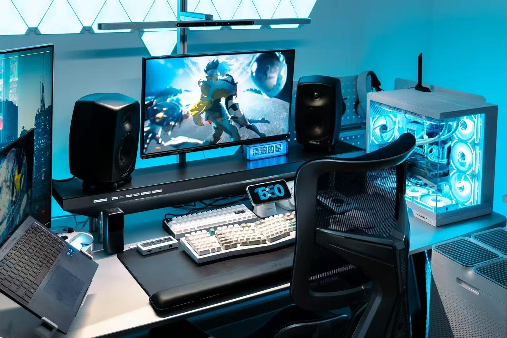 Light Up Your Desk: Easy Lighting Ideas for a Better Work and Play Exp